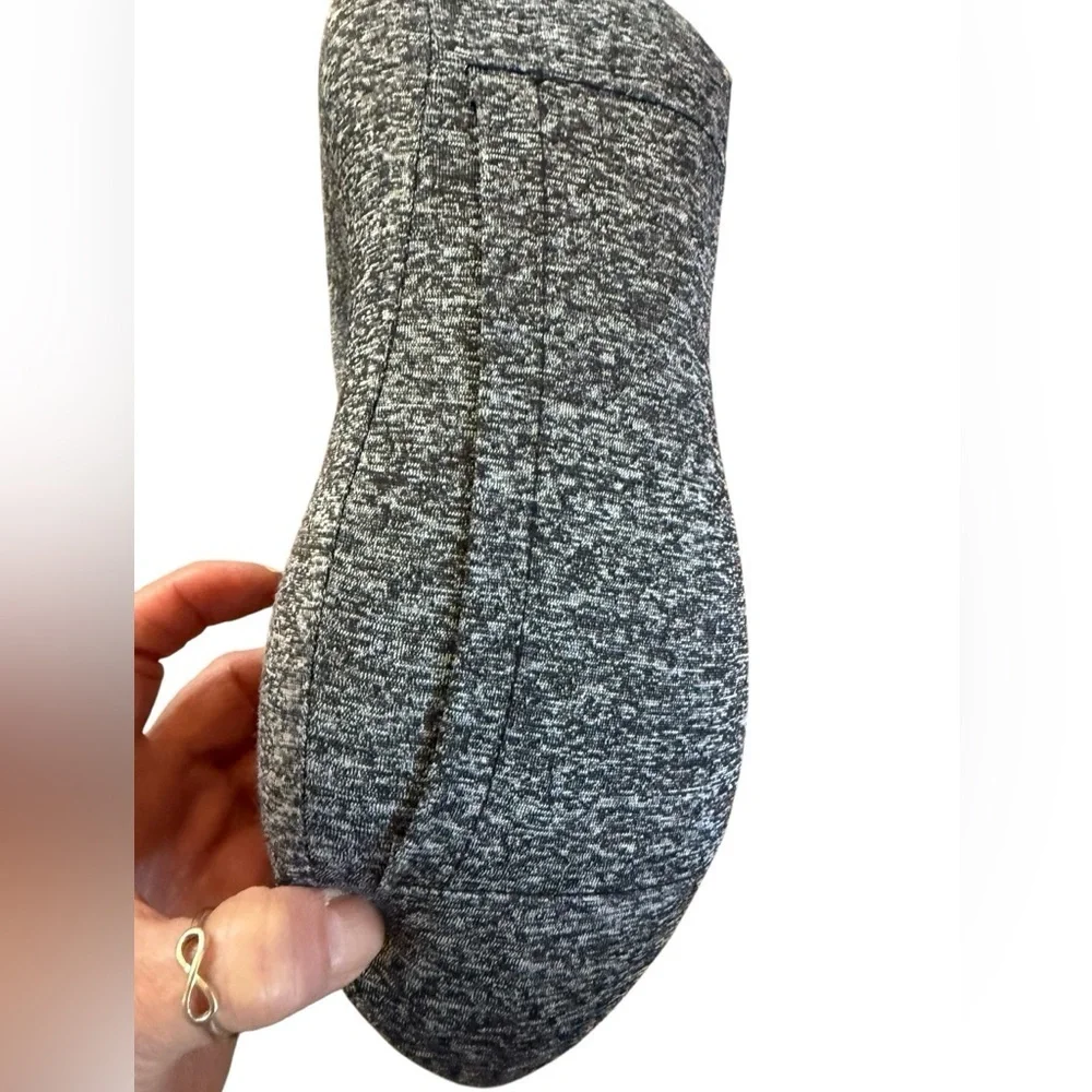 Swiss Tech Cool Touch Memory Foam Neck Pillow in heathered gray NWOT